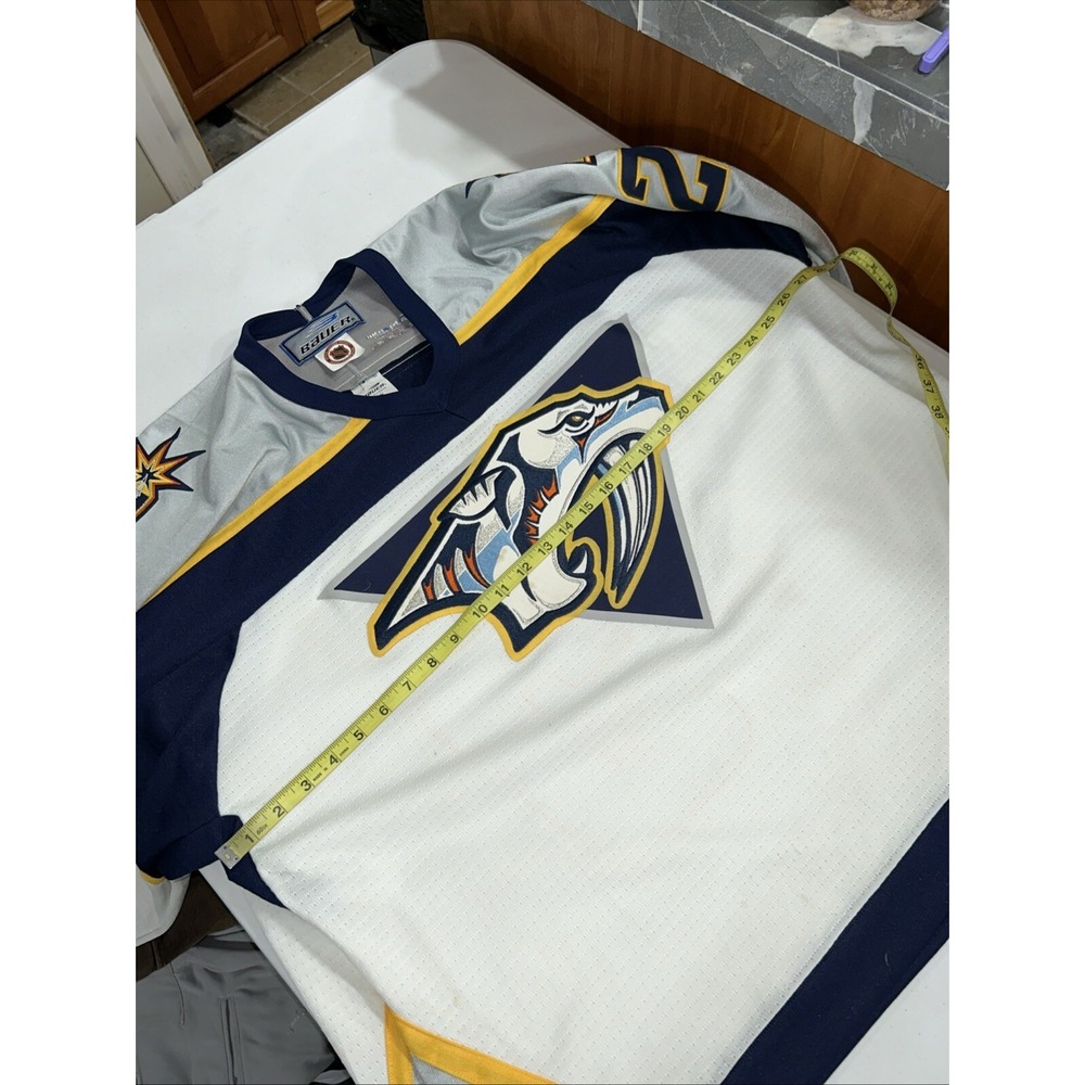 Bauer Nashville Predators Hockey Jersey XL TG Krivokrason #25 Men's NHL Vintage - Picture 5 of 9